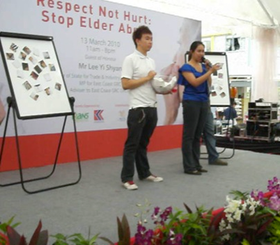 Image result for City Square Mall Mid Autumn Fest cum Award Presentation for Singaporeâs Largest Lantern Made of Origami Rabbits